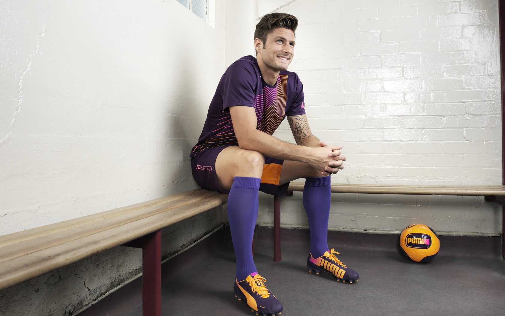 爱游戏体育平台-奥预赛中国足球平局 球迷呼吁增强临门一脚，2020足球奥预赛